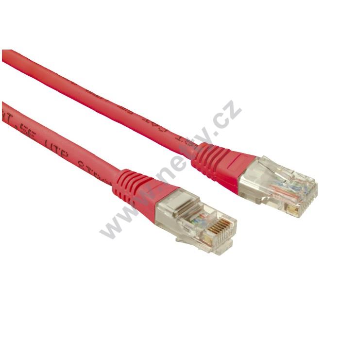 Patch kabel UTP, RJ45/RJ45, Cat5E, litá ochrana, délka 2m, barva červená